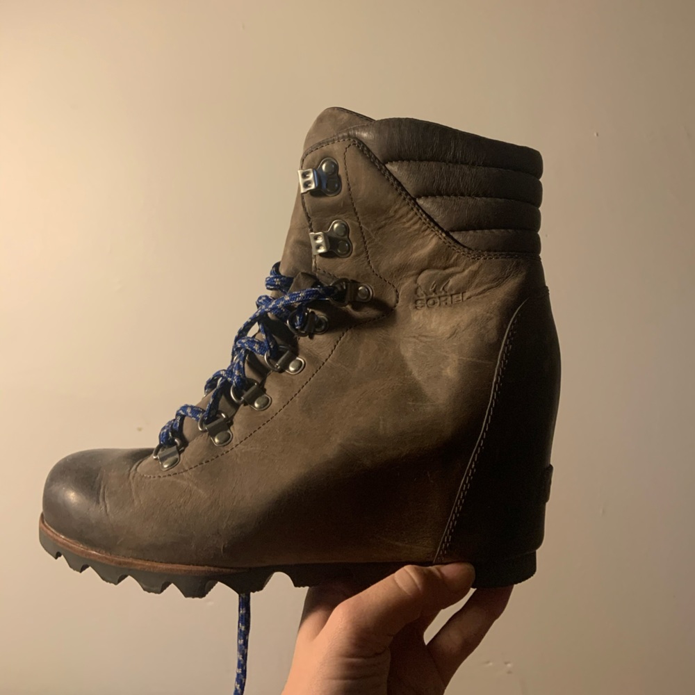 Sorel Blue Lace Up Wedge Snow Boot